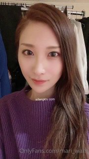 被评价为阴湿克莱默的乳头勃起，成为变态们的聚集地的自家开业沙龙欲求不满的美容师的敏感乳头揉集体轮奸×花柳杏奈